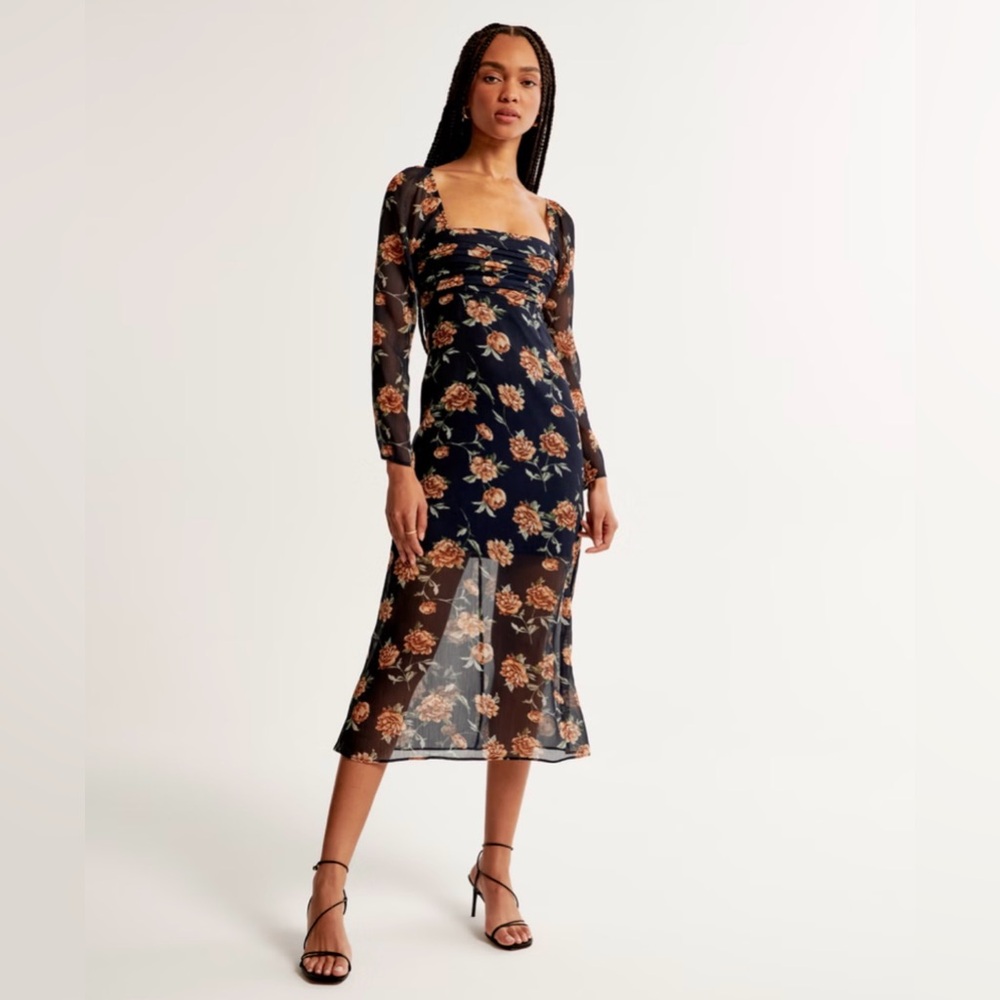 New with tags! The A&F Emerson Chiffon Long-Sleeve Midi Dress